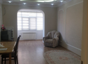 İcarəyə verilir 2 otaqlı 60 m2 köhnə tikili Şah İsmayıl Xətai m.