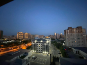 Satılır 1 otaqlı 60 m2 köhnə tikili Şah İsmayıl Xətai m.