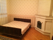 Satılır 3 otaqlı 100 m2 köhnə tikili Nərimanov heykəli