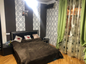 Satılır 5 otaqlı 120 m2 köhnə tikili Bayıl parkı