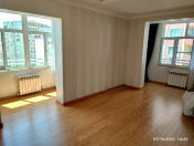 Satılır 2 otaqlı 65 m2 köhnə tikili 8 mkr