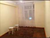 Satılır 2 otaqlı 34 m2 köhnə tikili Həzi Aslanov