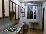 İcarəyə verilir 3 otaqlı 90 m2 köhnə tikili 28 May m.