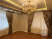 Satılır 4 otaqlı 165 m2 yeni tikili 28 May m.