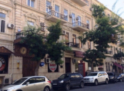 Satılır 2 otaqlı 52 m2 köhnə tikili Sahil m.