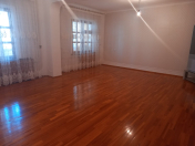 Satılır 5 otaqlı 110 m2 köhnə tikili Y.Günəşli