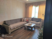 Satılır 4 otaqlı 98 m2 köhnə tikili Əhmədli m.