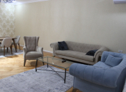 İcarəyə verilir 4 otaqlı 210 m2 yeni tikili Elmlər Akademiyası m.