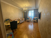 Satılır 3 otaqlı 70 m2 köhnə tikili Nərimanov r.