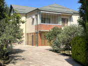 Satılır 5 otaqlı 307 m2 villa Lənkəran