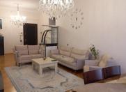 İcarəyə verilir 3 otaqlı 116 m2 yeni tikili 28 May m.