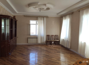 Satılır 7 otaqlı 300 m2 həyət evi Mehdiabad