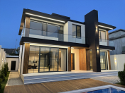 Satılır 4 otaqlı 270 m2 villa Sea Breeze Resort