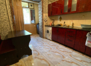 Satılır 4 otaqlı 105 m2 köhnə tikili 8 km