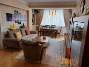 Satılır 3 otaqlı 90 m2 köhnə tikili Gənclik m.