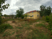 Satılır 12 otaqlı 350 m2 bağ evi Novxanı