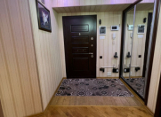 Satılır 4 otaqlı 125 m2 köhnə tikili İnşaatçılar m.