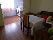 Satılır 4 otaqlı 110 m2 köhnə tikili Əhmədli m.