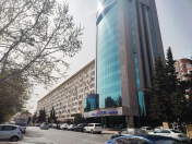 Satılır 3 otaqlı 85 m2 köhnə tikili Gənclik m.