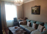 Satılır 4 otaqlı 80 m2 köhnə tikili İnşaatçılar m.