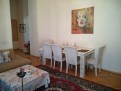 Satılır 3 otaqlı 90 m2 köhnə tikili Sahil m.