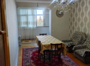 Satılır 4 otaqlı 100 m2 köhnə tikili Gənclik m.