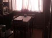 Satılır 4 otaqlı 100 m2 köhnə tikili Qara Qarayev m.