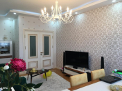 Satılır 3 otaqlı 96 m2 yeni tikili Bakıxanov