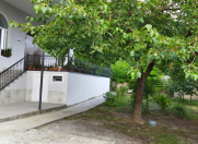 İcarəyə verilir 3 otaqlı 150 m2 həyət evi Şəki