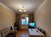 Satılır 4 otaqlı 100 m2 köhnə tikili Xalqlar Dostluğu m.