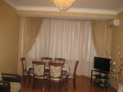 İcarəyə verilir 3 otaqlı 120 m2 yeni tikili Tibb Universiteti