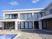 Satılır 7 otaqlı 530 m2 villa Qobu