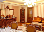 İcarəyə verilir 2 otaqlı 70 m2 köhnə tikili 28 May m.