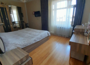 Satılır 4 otaqlı 90 m2 köhnə tikili Bakıxanov