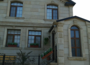 Satılır 6 otaqlı 270 m2 həyət evi Badamdar