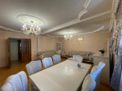 Satılır 5 otaqlı 110 m2 köhnə tikili Bakıxanov