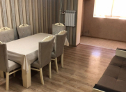 Satılır 1 otaqlı 40 m2 köhnə tikili Gənclik m.