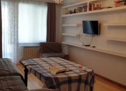 İcarəyə verilir 4 otaqlı 143 m2 yeni tikili Ukrayna dairəsi