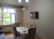 İcarəyə verilir 2 otaqlı 65 m2 köhnə tikili Xalqlar Dostluğu m.