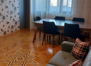 Satılır 3 otaqlı 90 m2 köhnə tikili 5 mkr