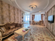 Satılır 3 otaqlı 130 m2 yeni tikili Nəriman Nərimanov m.