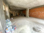 İcarəyə verilir 1 otaqlı 100 m2 obyekt 28 May m.