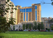 Satılır 4 otaqlı 200 m2 yeni tikili 28 May m.