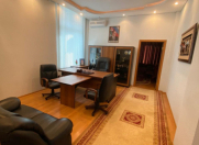 İcarəyə verilir 6 otaqlı 130 m2 ofis Həzi Aslanov m.