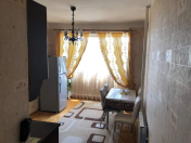 Satılır 2 otaqlı 65 m2 köhnə tikili Y.Günəşli