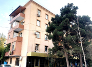 İcarəyə verilir 3 otaqlı 90 m2 köhnə tikili 28 May m.