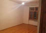 İcarəyə verilir 3 otaqlı 60 m2 köhnə tikili 9 mkr