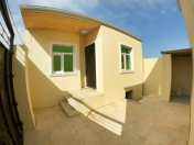 Satılır 3 otaqlı 72 m2 həyət evi Xırdalan