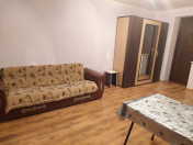 İcarəyə verilir 2 otaqlı 60 m2 köhnə tikili 8 km