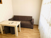 İcarəyə verilir 2 otaqlı 45 m2 köhnə tikili Şah İsmayıl Xətai m.